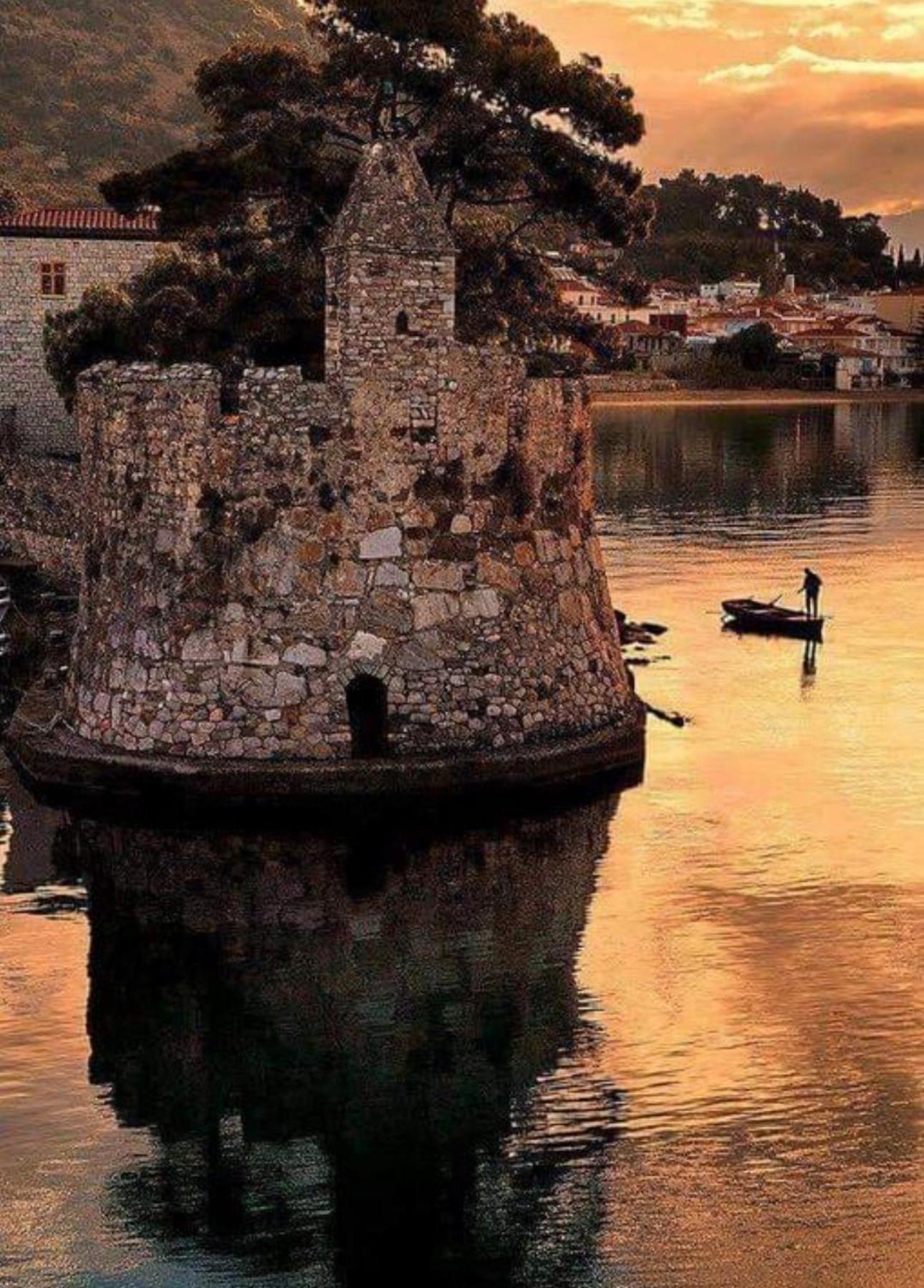 Nafpaktos-Luxury Suite Eksteriør billede